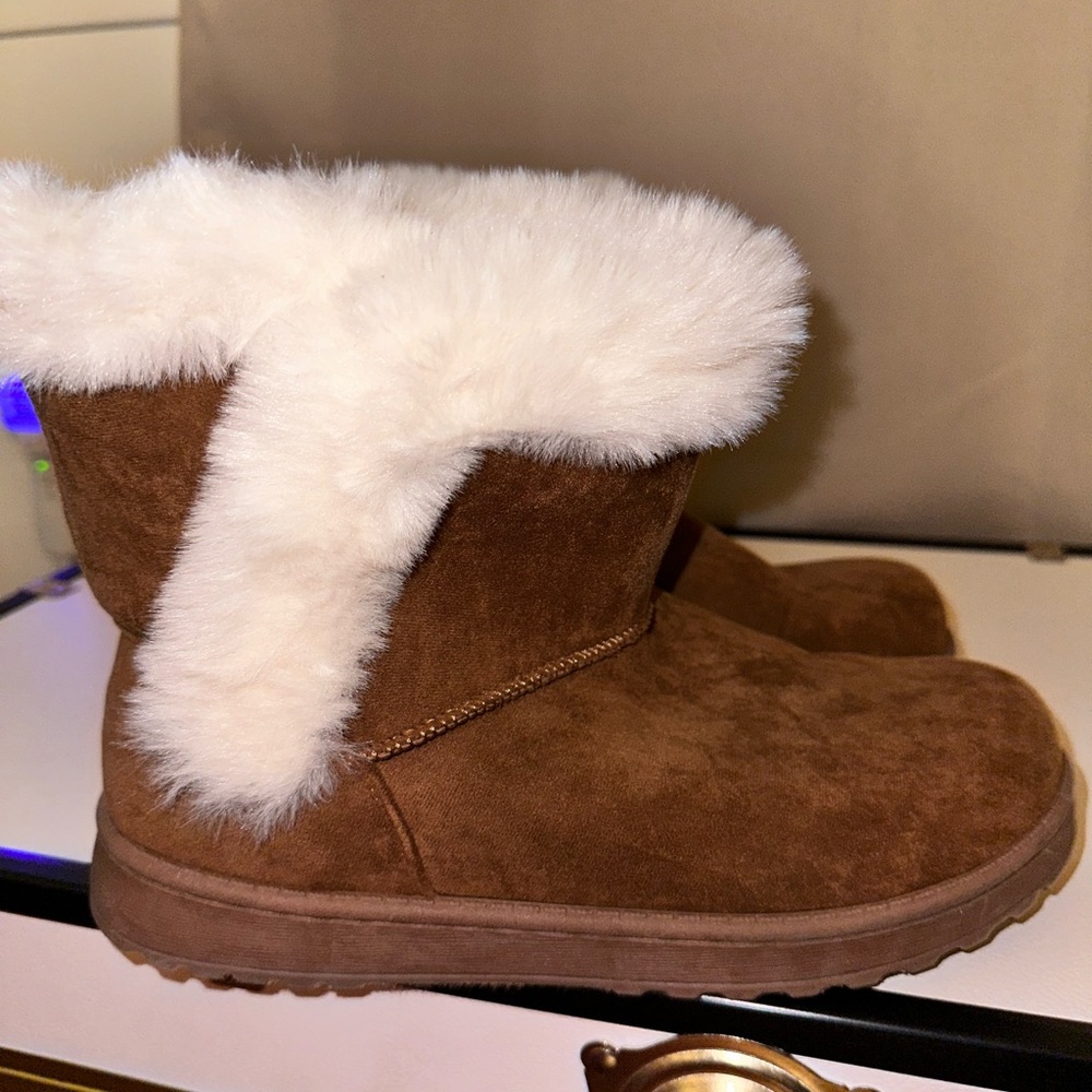 Paulina Chestnut Boots